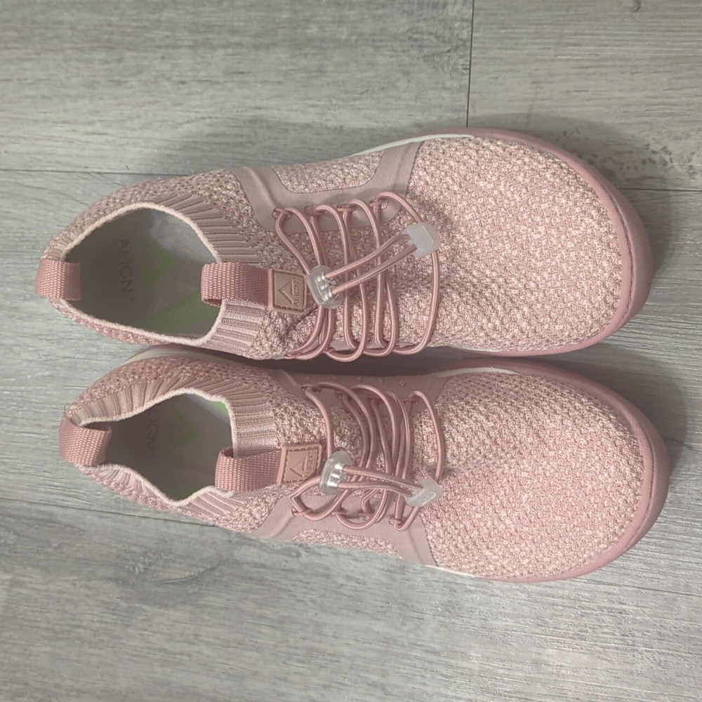 Align Knit Bungee Slip On Torri Sneakers - Picture 2 of 9